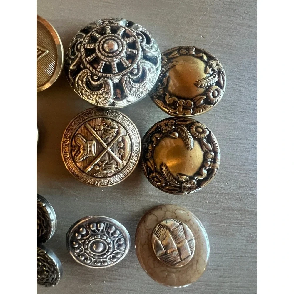 Vintage Button Lot 10pc Gold Silver Mixed Metal Art Deco Floral MCM AntiqueCrest